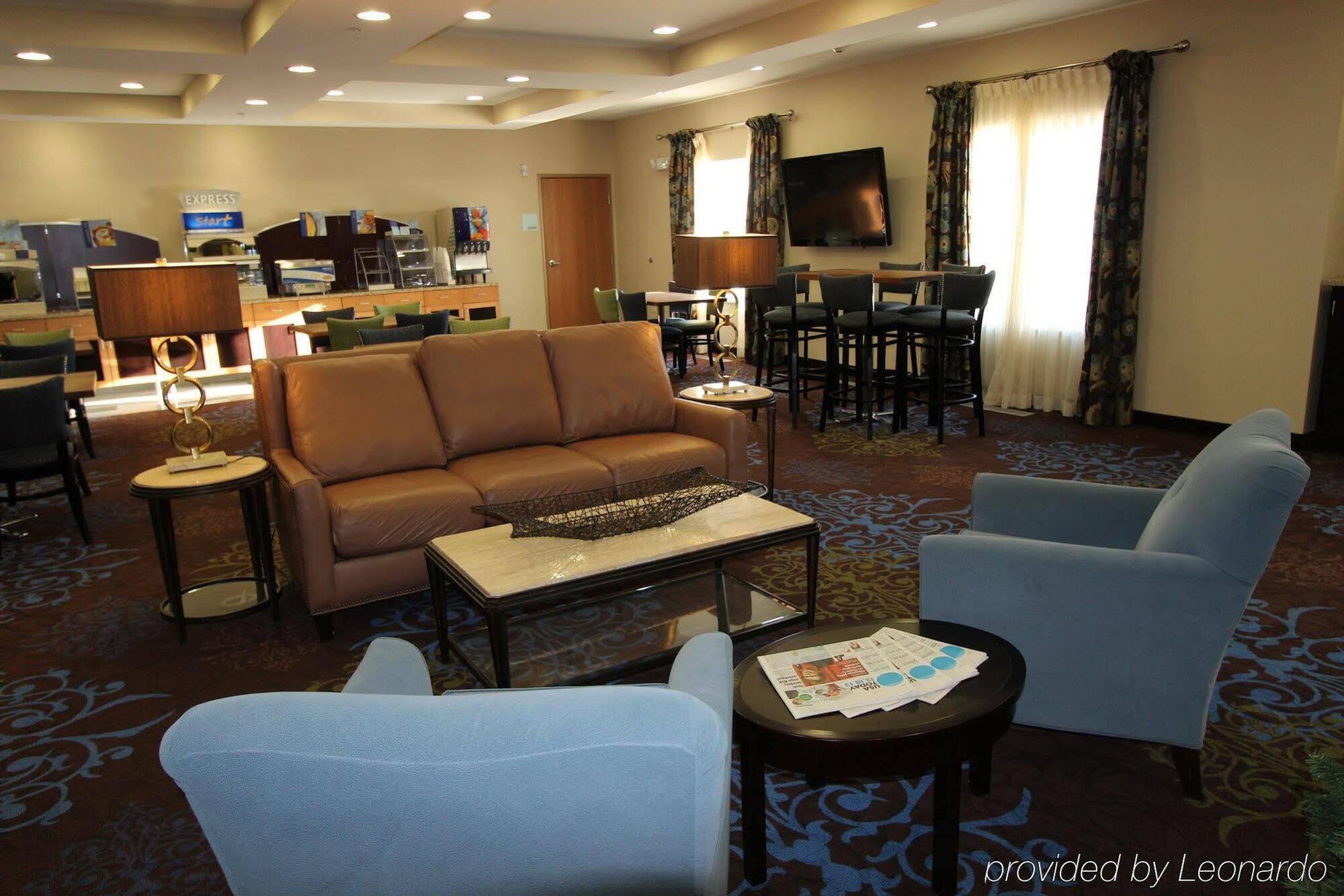 Holiday Inn Express - Albert Lea By Ihg Екстериор снимка